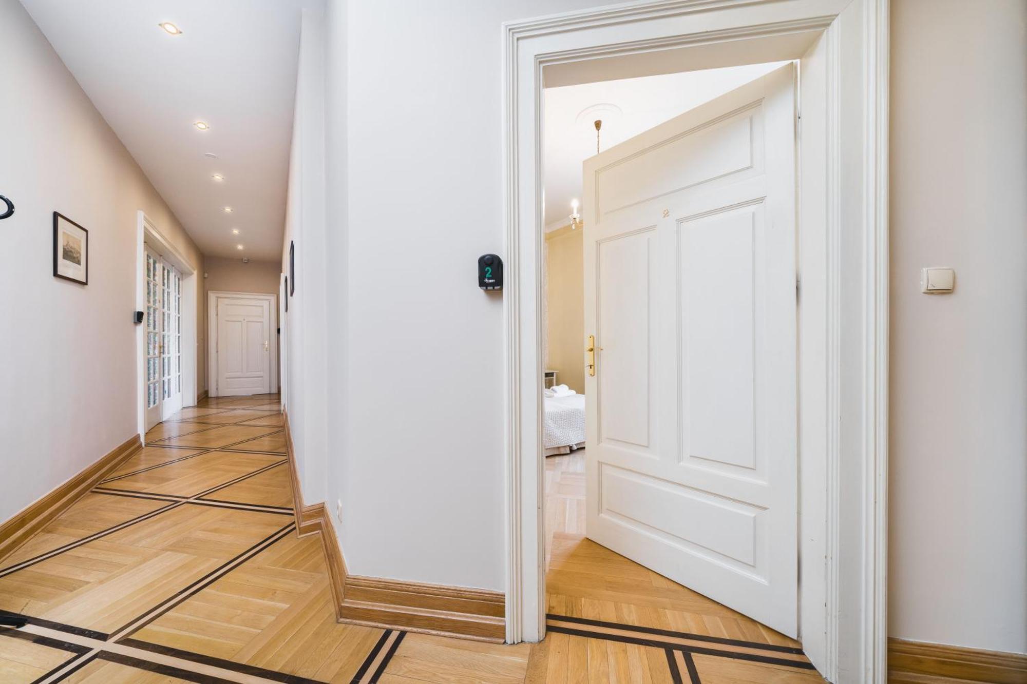 Apartamenty W Palacu Pod Baranami Krakau Exterior foto