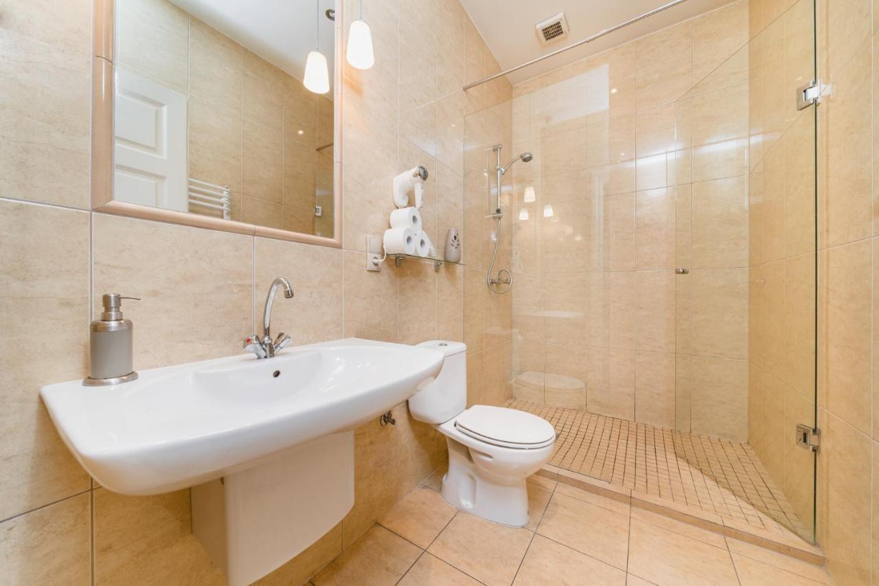 Apartamenty W Palacu Pod Baranami Krakau Exterior foto